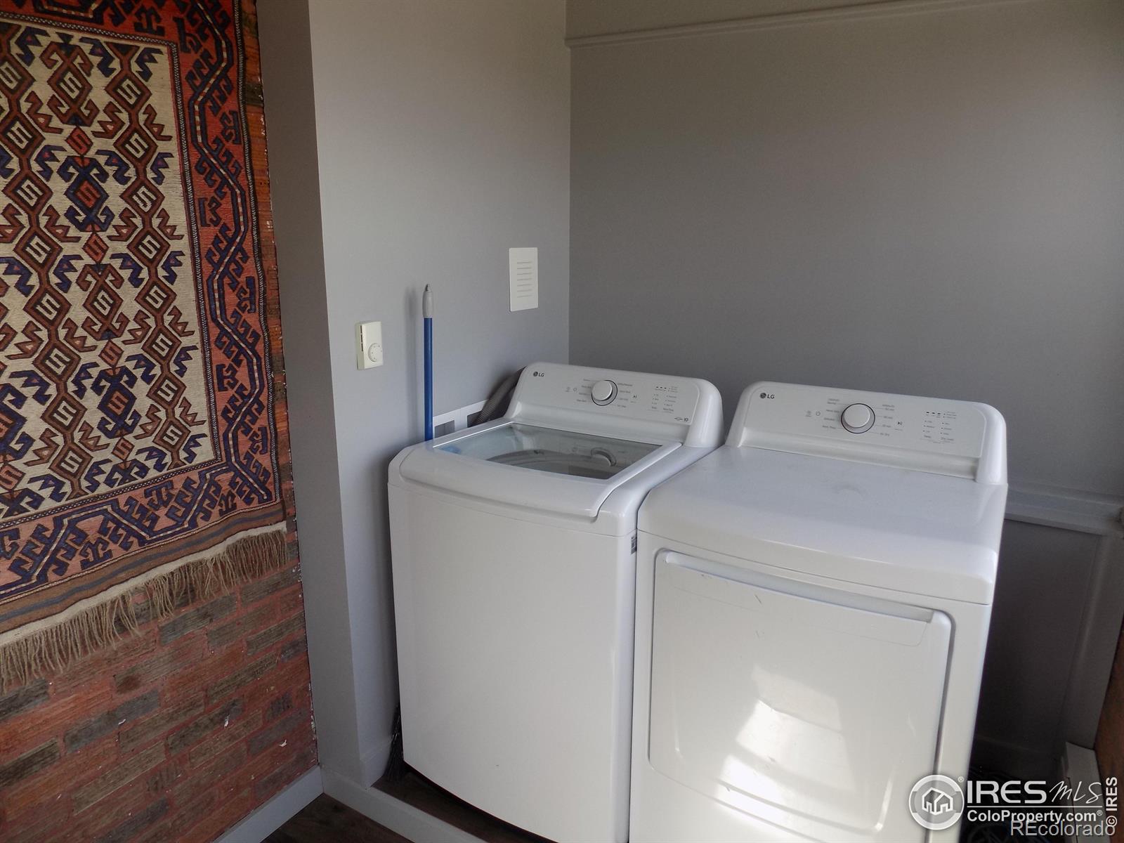 2475 Yukon Drive Longmont CO 80504