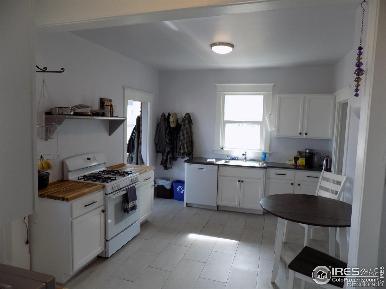 2475 Yukon Drive Longmont CO 80504
