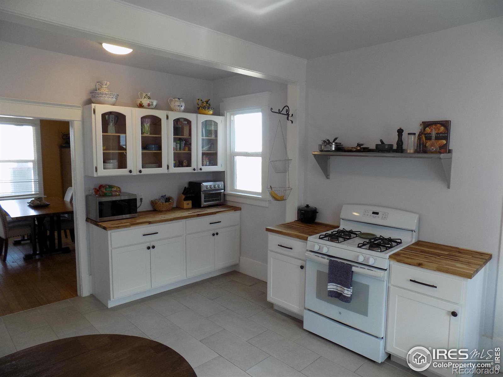 2475 Yukon Drive Longmont CO 80504