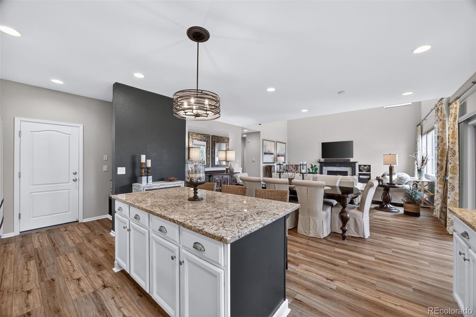 7045 S Robertsdale Way Aurora CO 80016