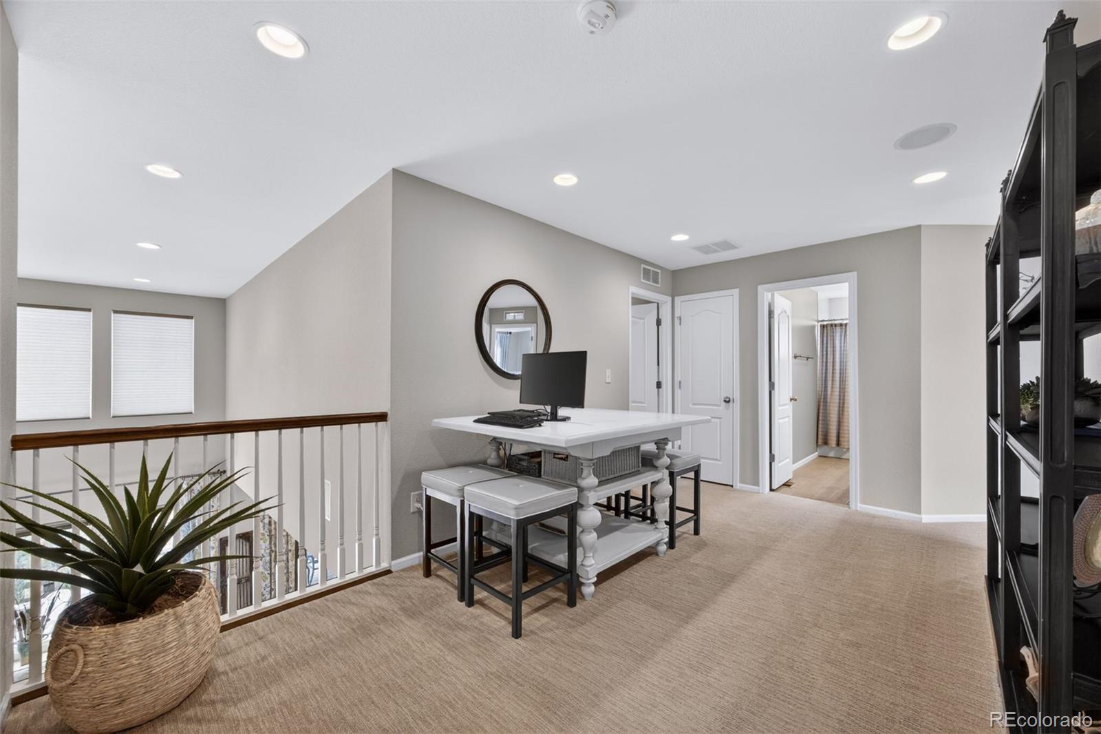 7045 S Robertsdale Way Aurora CO 80016