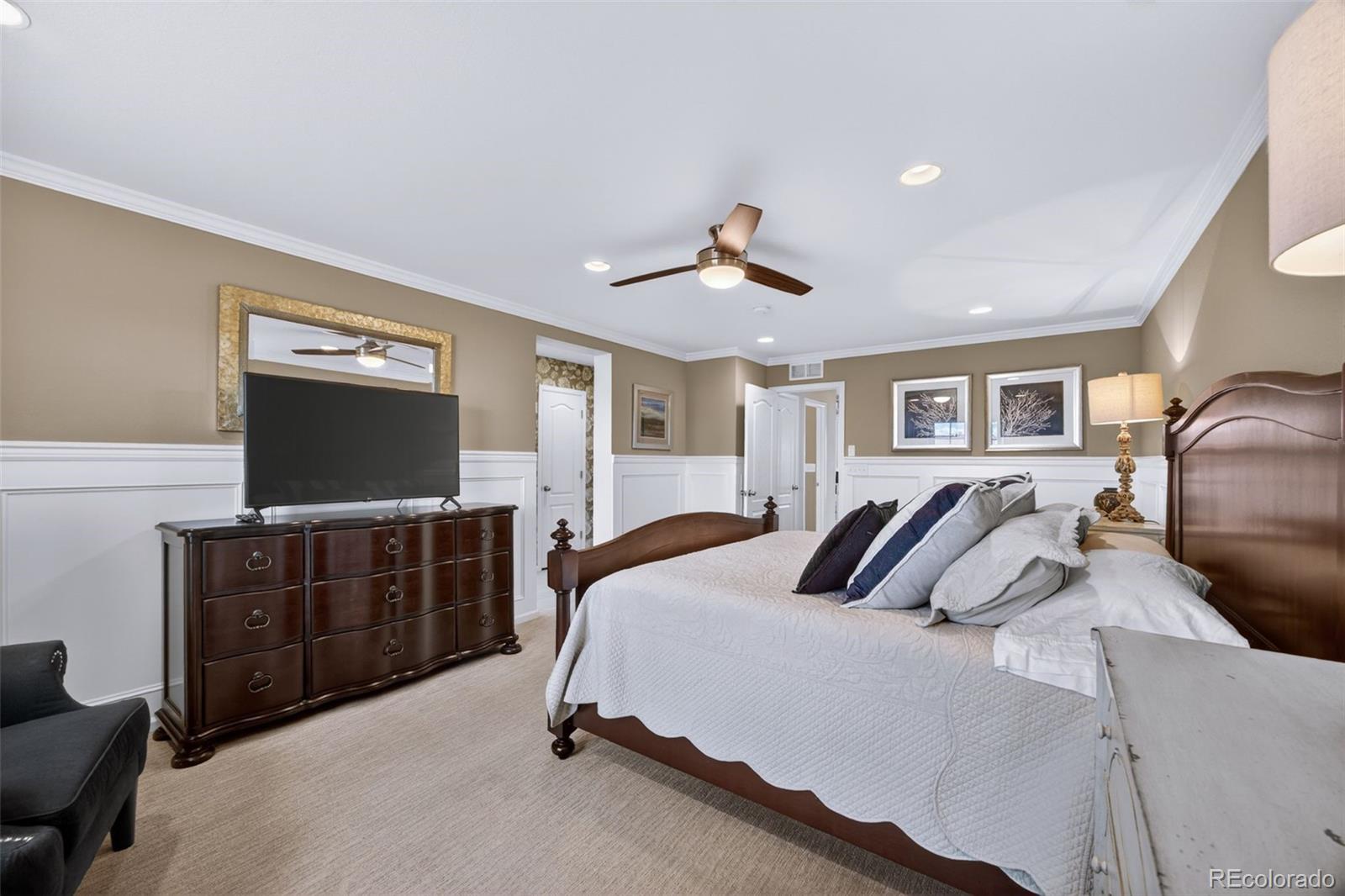 7045 S Robertsdale Way Aurora CO 80016