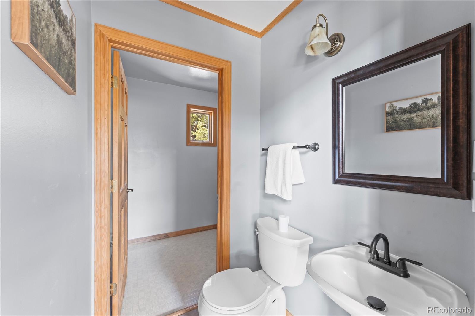 1008 Cantiberry Road Divide CO 80814