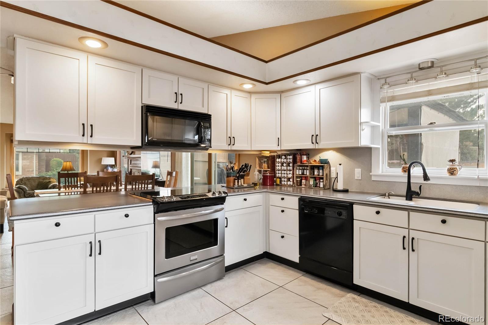 15863 E 7th Avenue Aurora CO 80011
