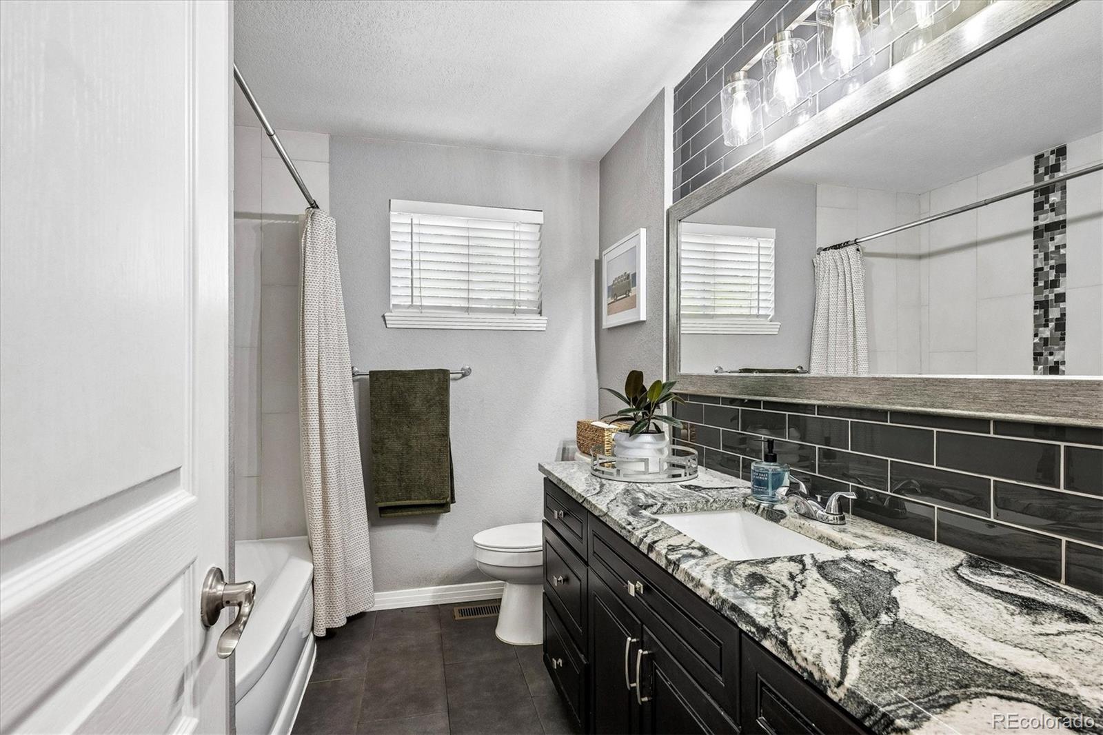 7124 S Grant Street Centennial CO 80122