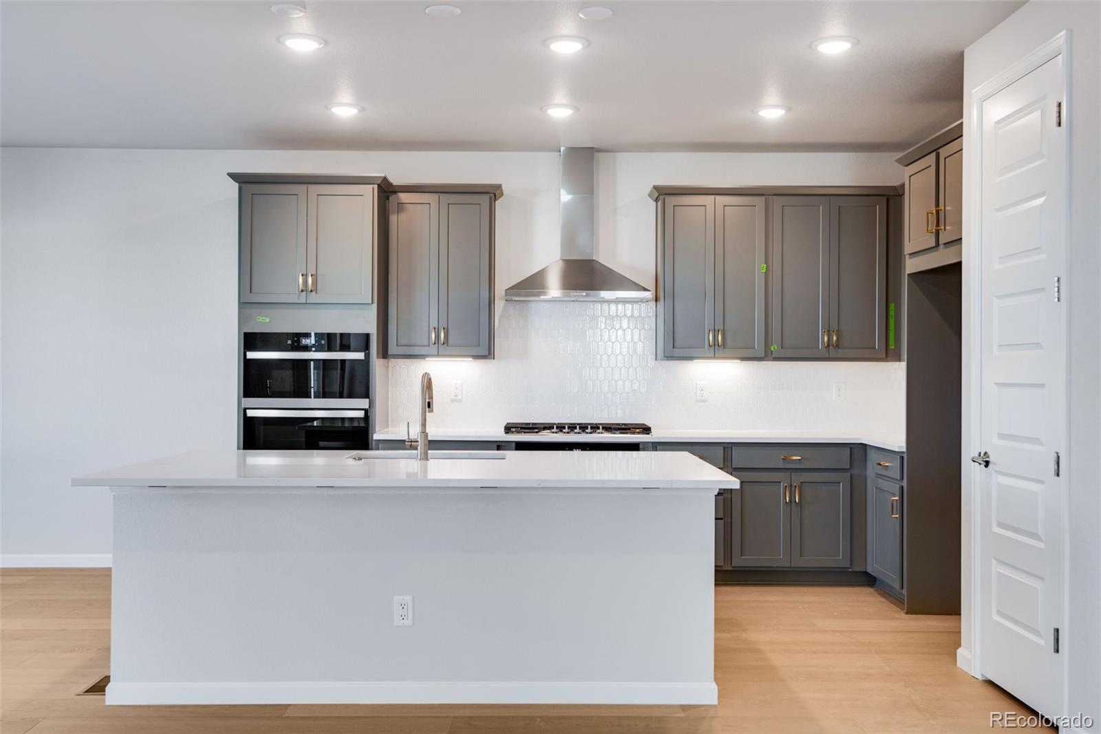 8568 Eckley Street Littleton CO 80125