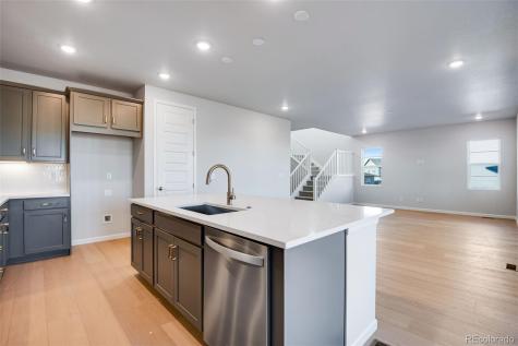 8568 Eckley Street Littleton CO 80125