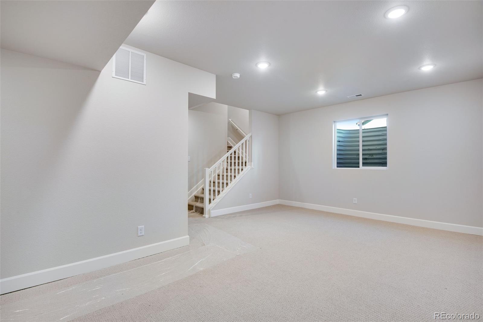 8568 Eckley Street Littleton CO 80125