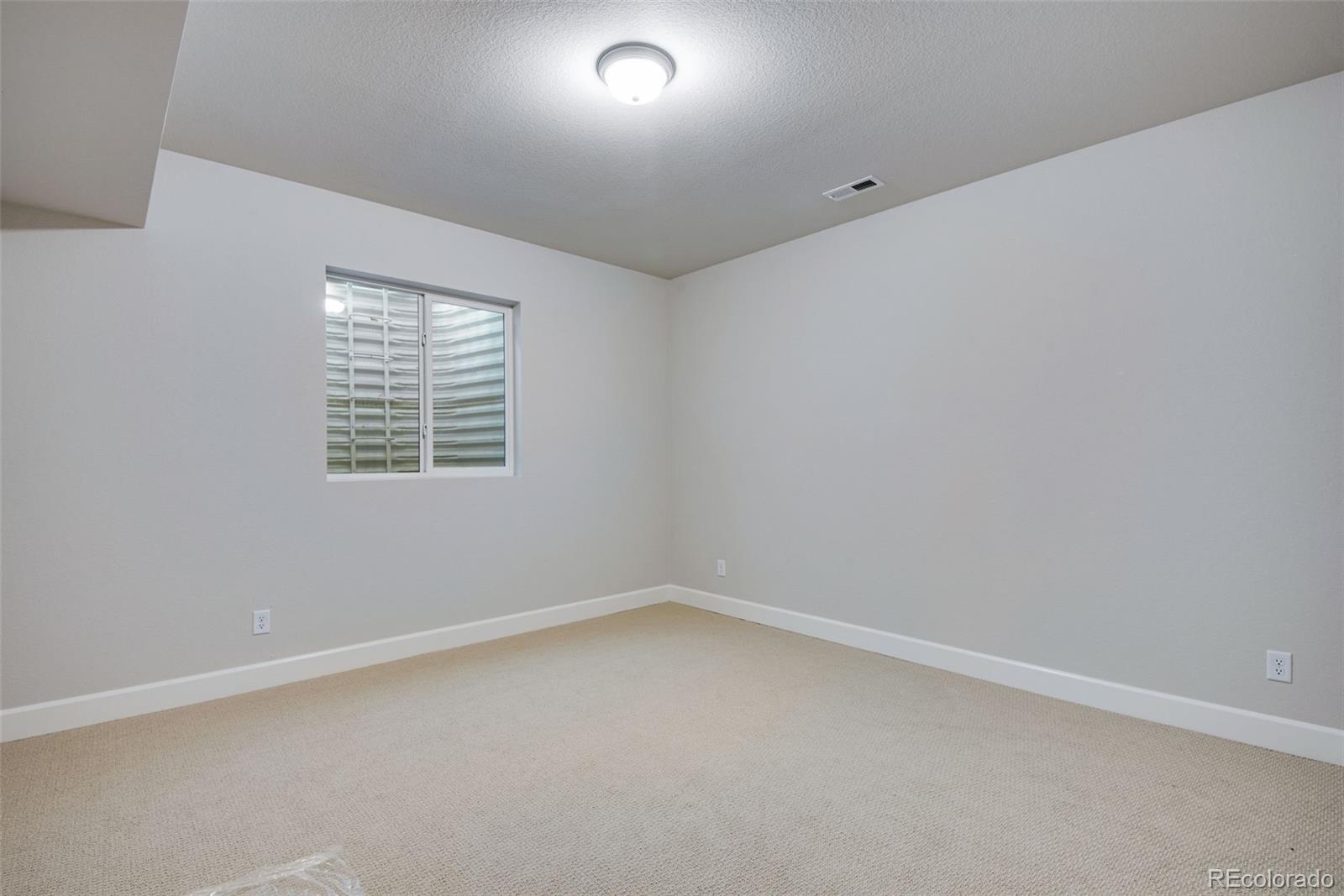 8568 Eckley Street Littleton CO 80125