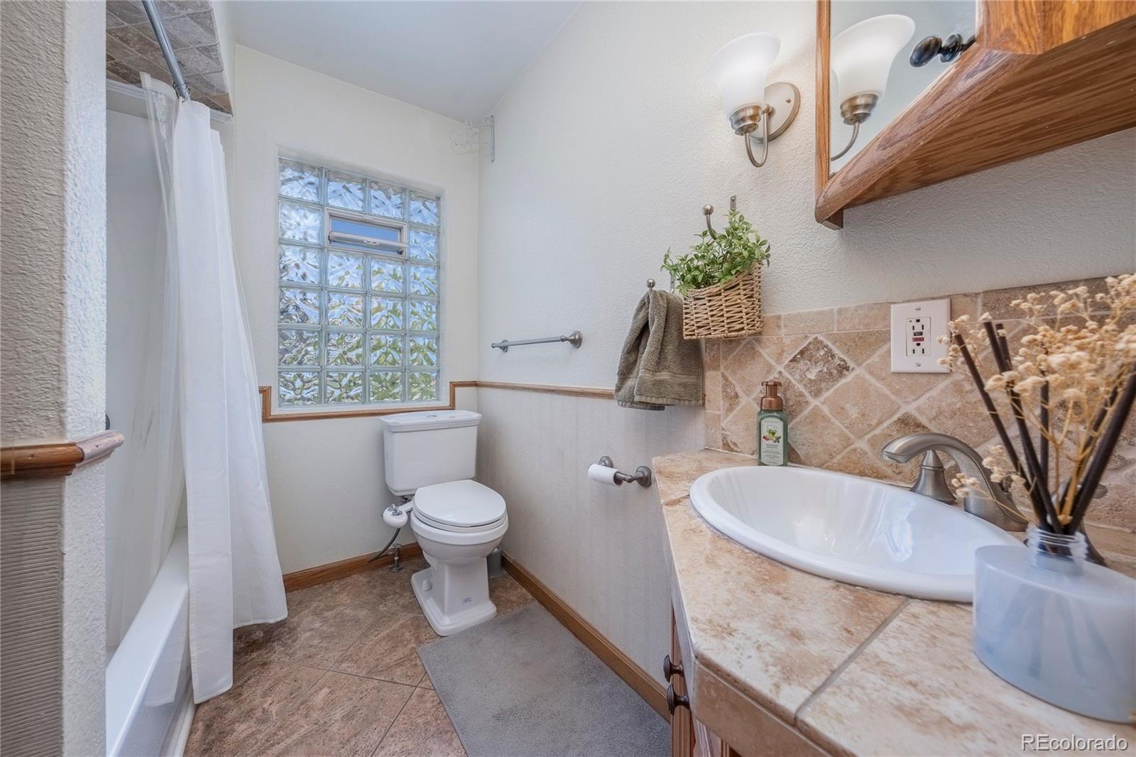 5855 W Virginia Avenue Lakewood CO 80226