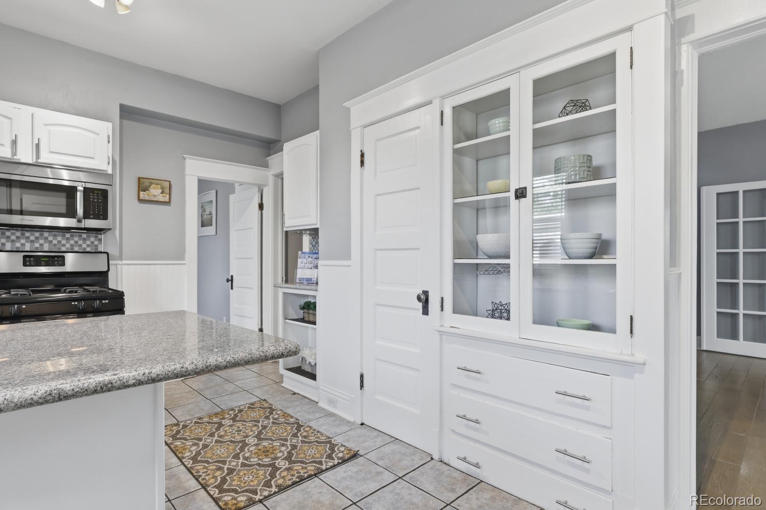 3223 Grove Street Denver CO 80211