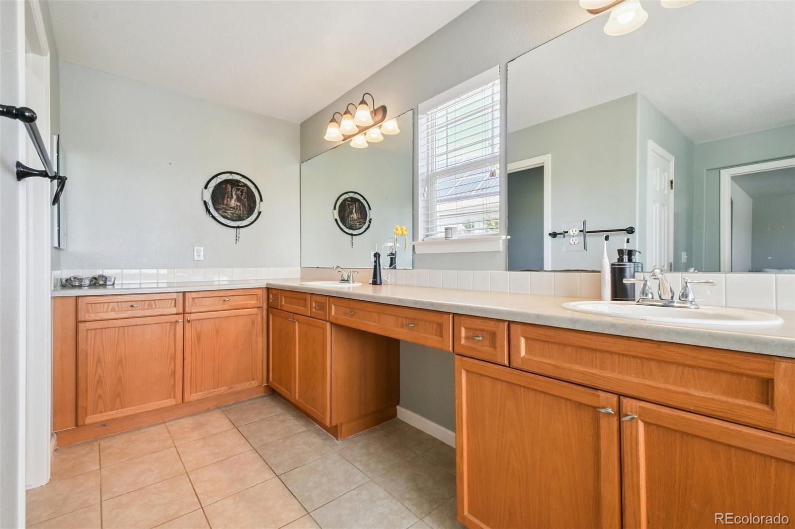 4144 S Liverpool Way Aurora CO 80013