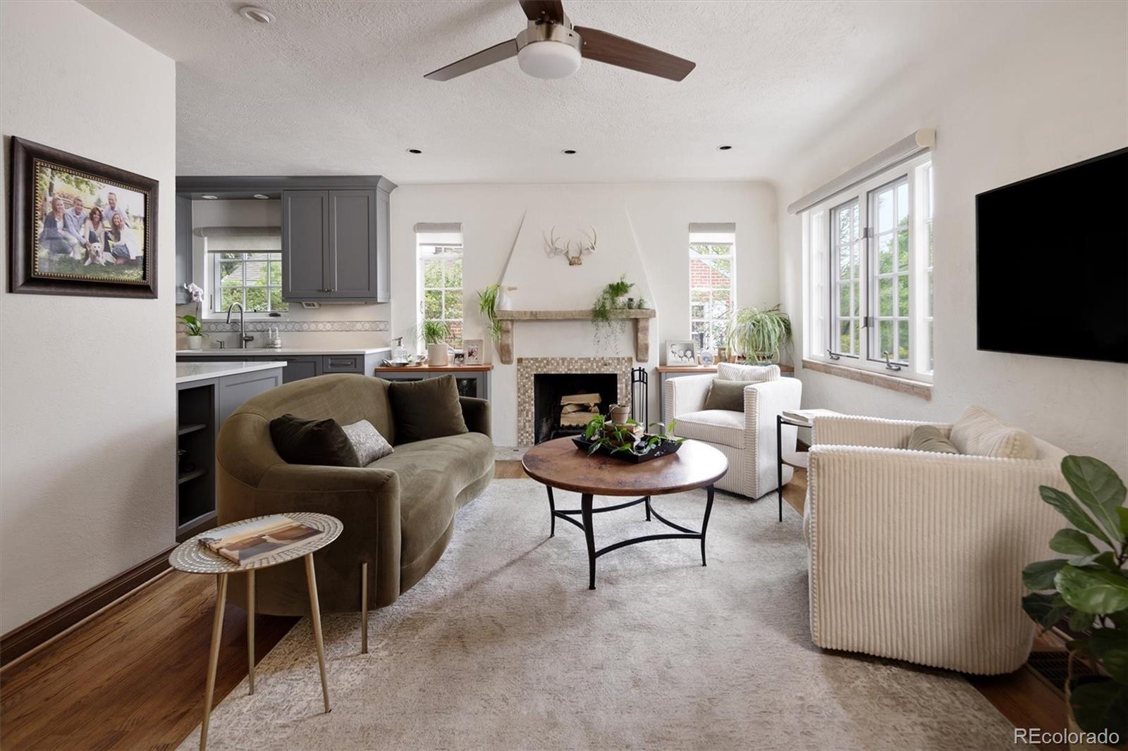 956 S Elizabeth Street Denver CO 80209