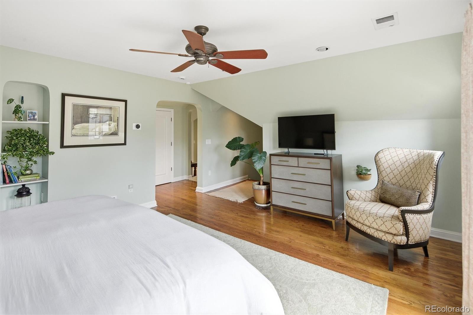 956 S Elizabeth Street Denver CO 80209