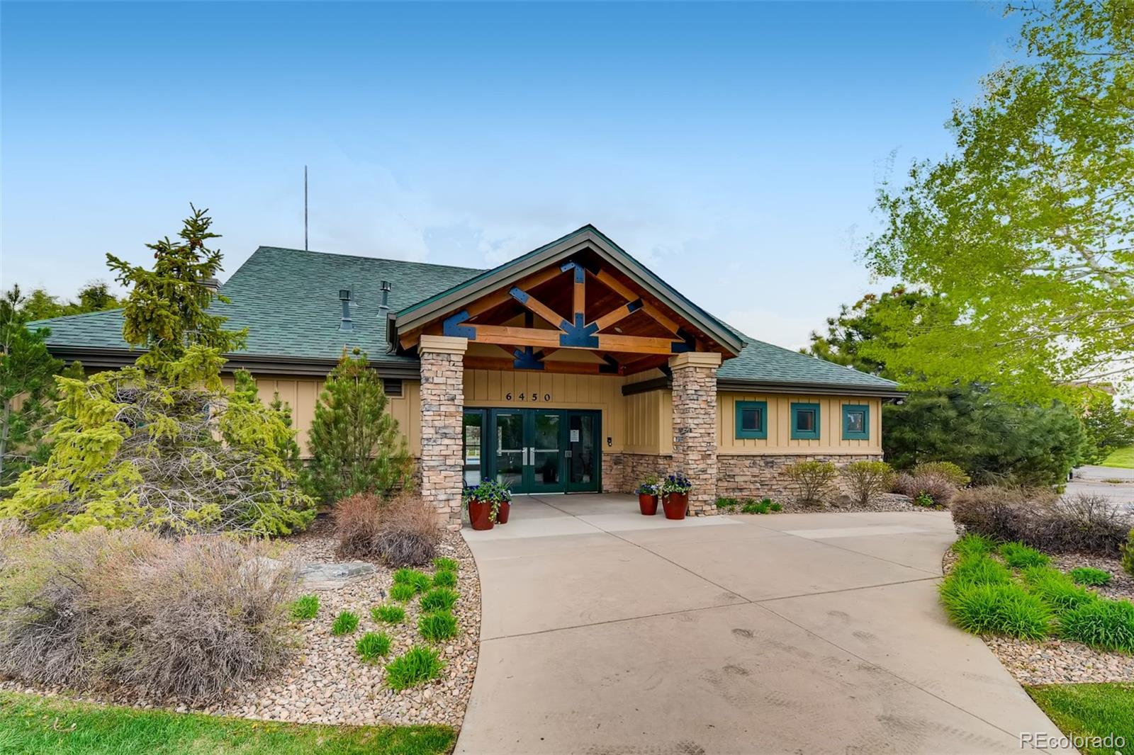 5861 Jasper Pointe Circle Castle Pines CO 80108