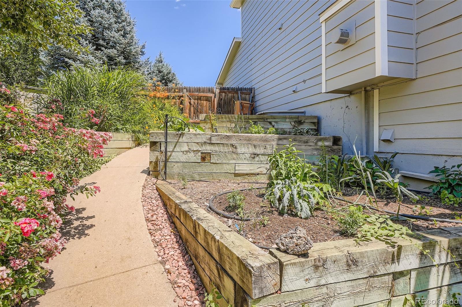 20004 E Tufts Drive Centennial CO 80015