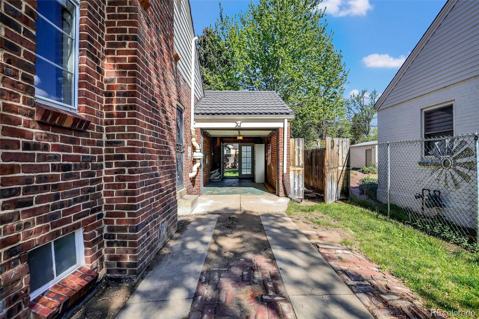 1230 Magnolia Street Denver CO 80220