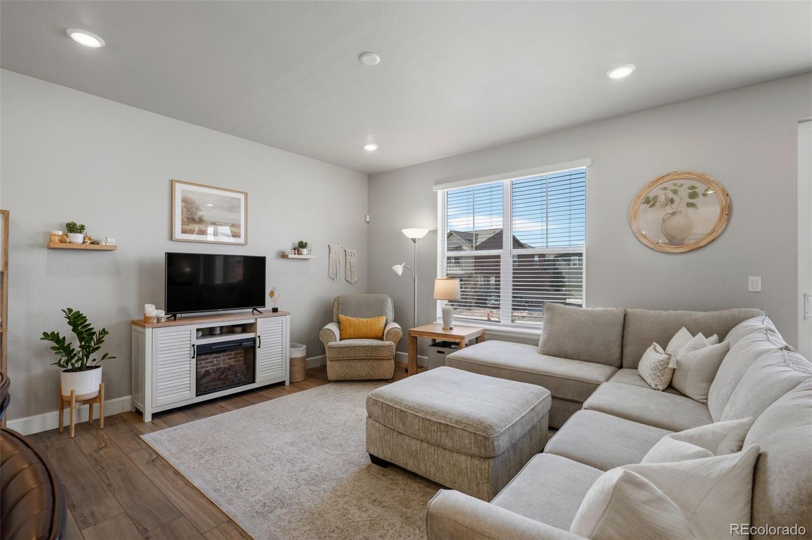 8073 Monte Vista Circle Littleton CO 80125