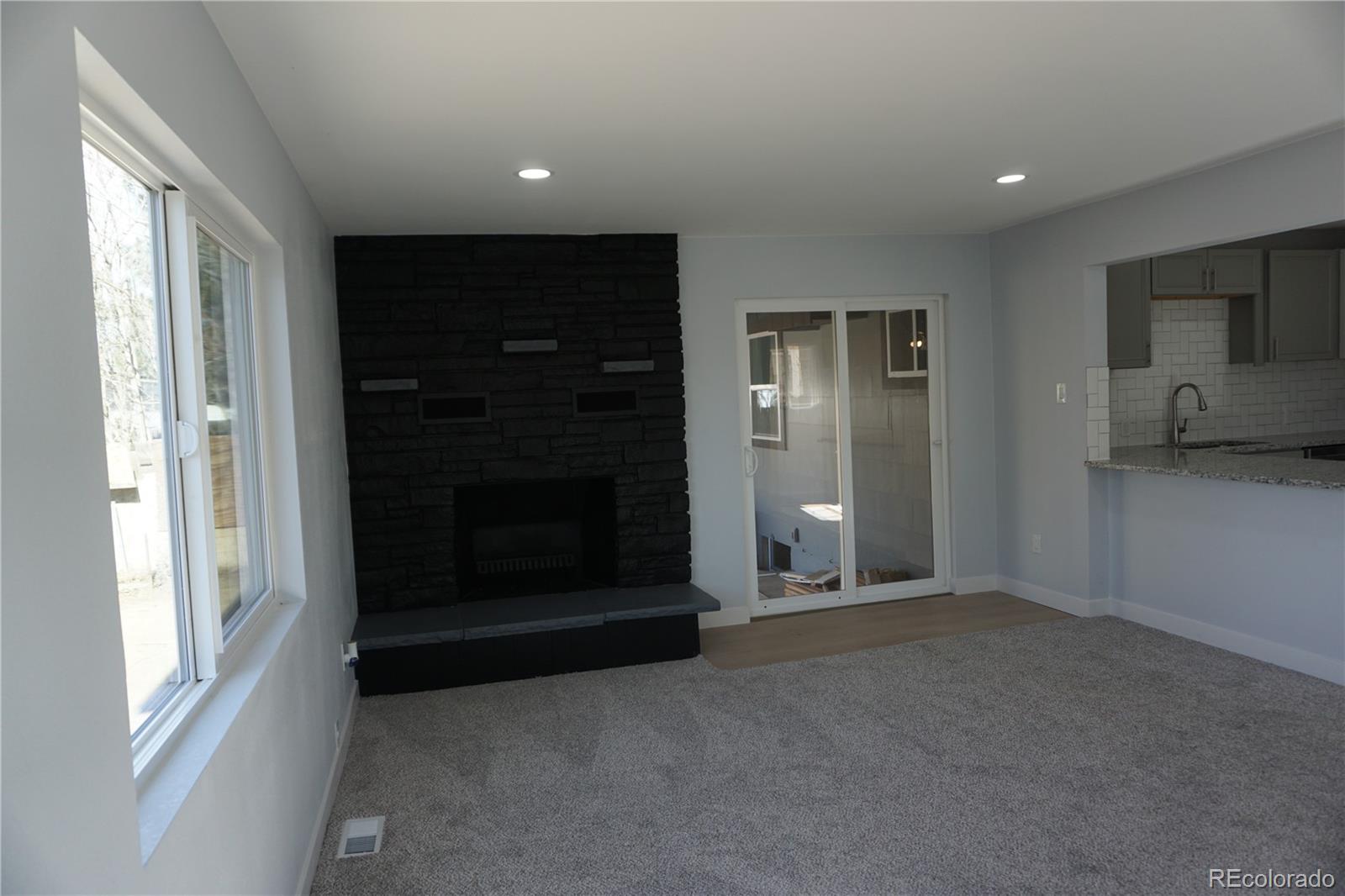 1657 Kingston Street Aurora CO 80010