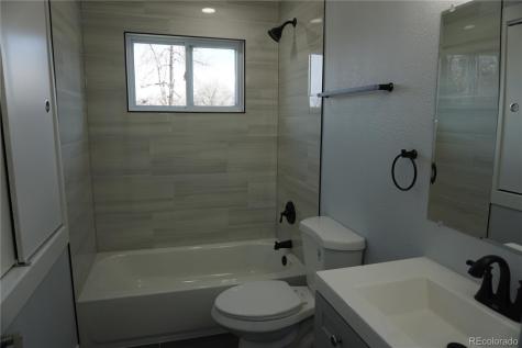 1657 Kingston Street Aurora CO 80010