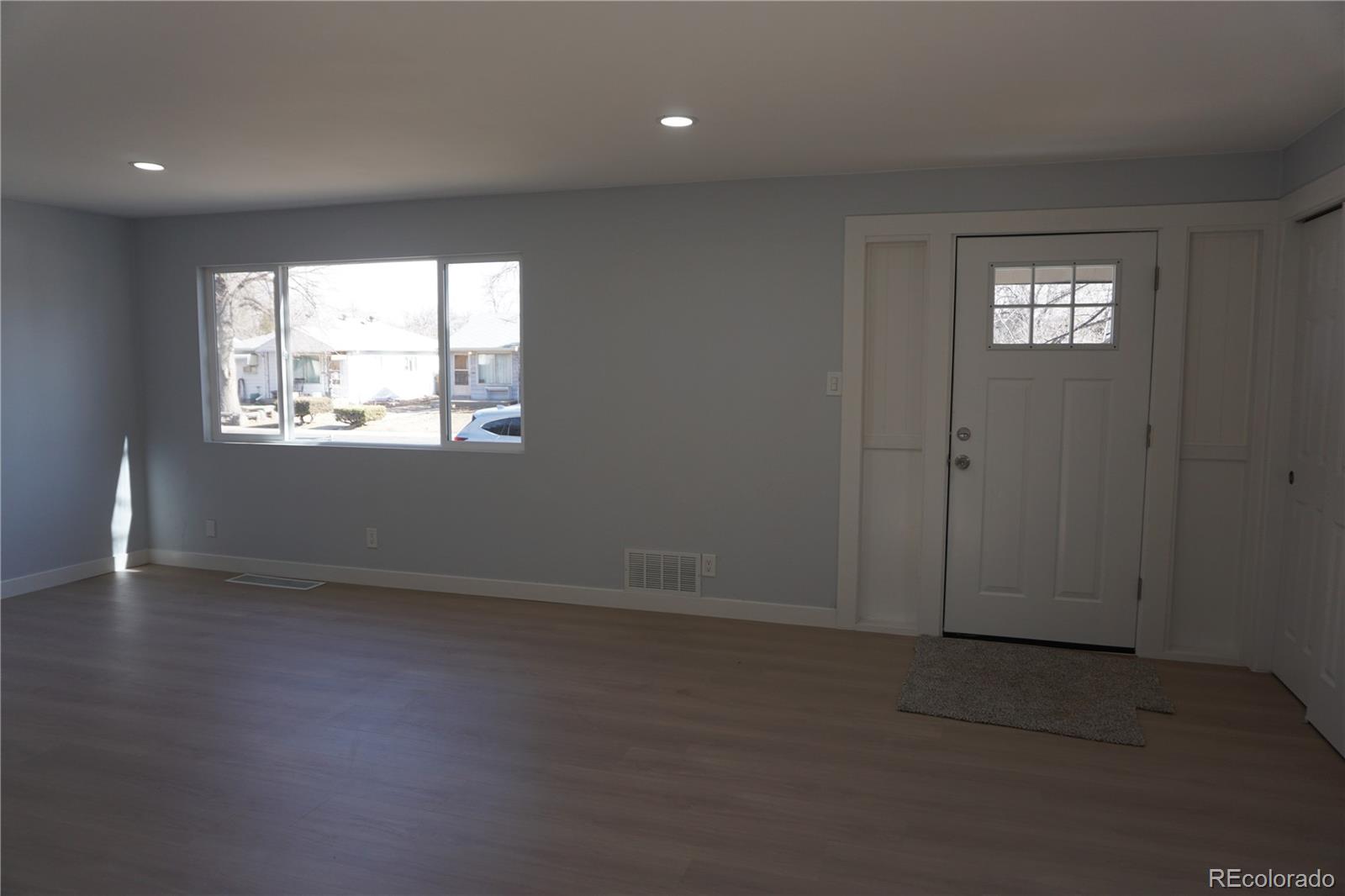 1657 Kingston Street Aurora CO 80010