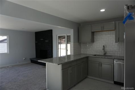 1657 Kingston Street Aurora CO 80010