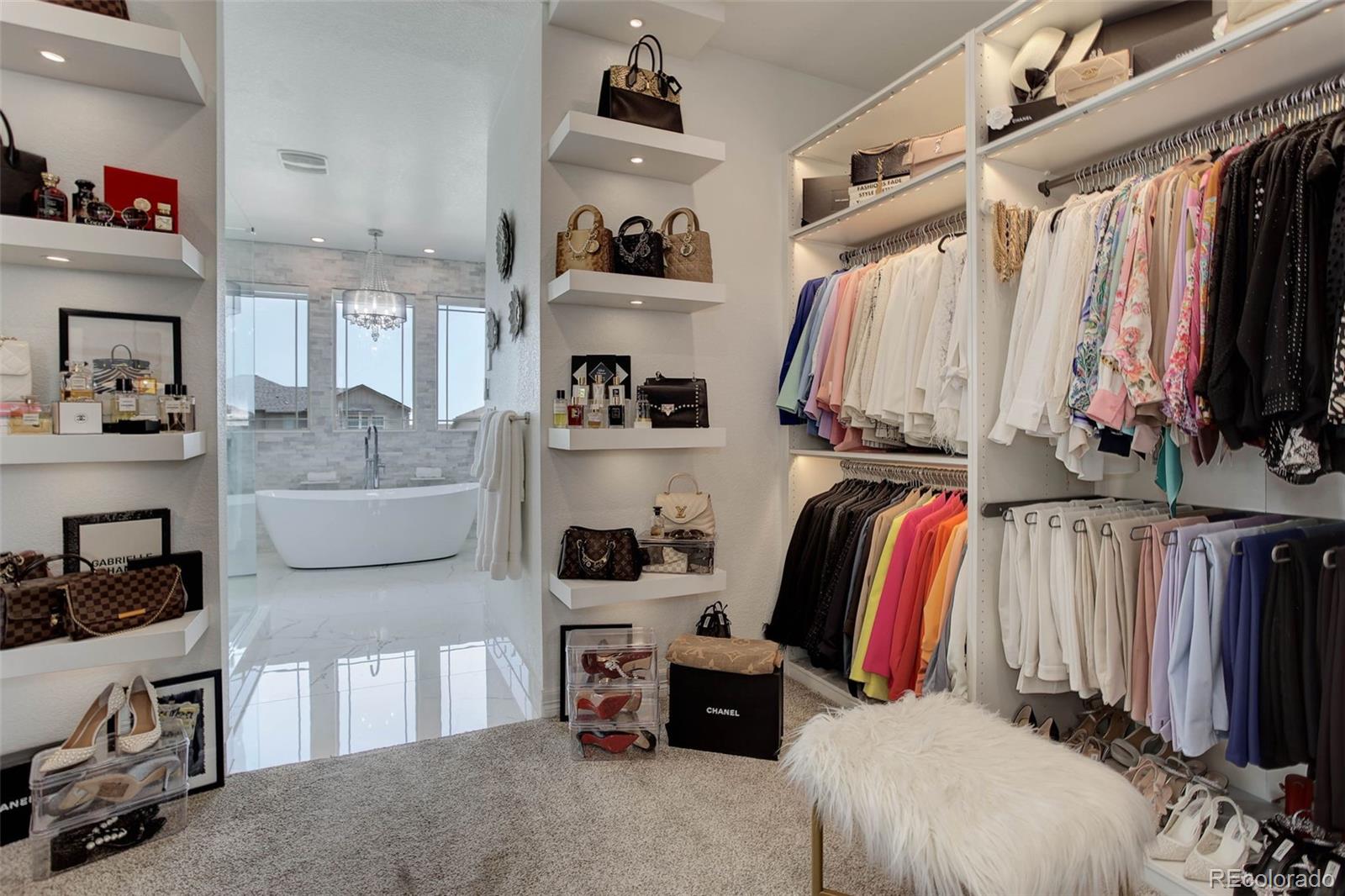 9527 Loveland Way Arvada CO 80007