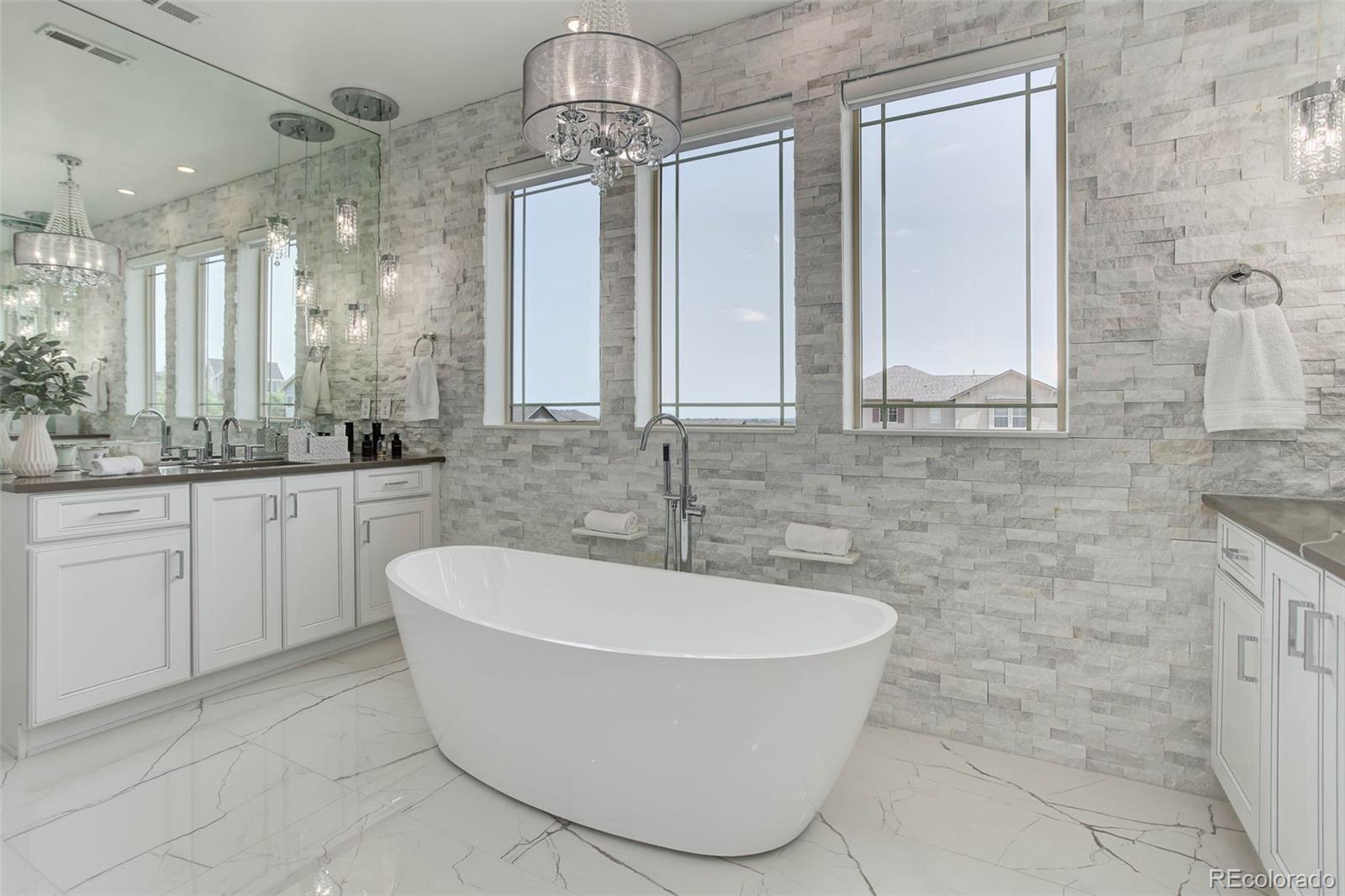 9527 Loveland Way Arvada CO 80007