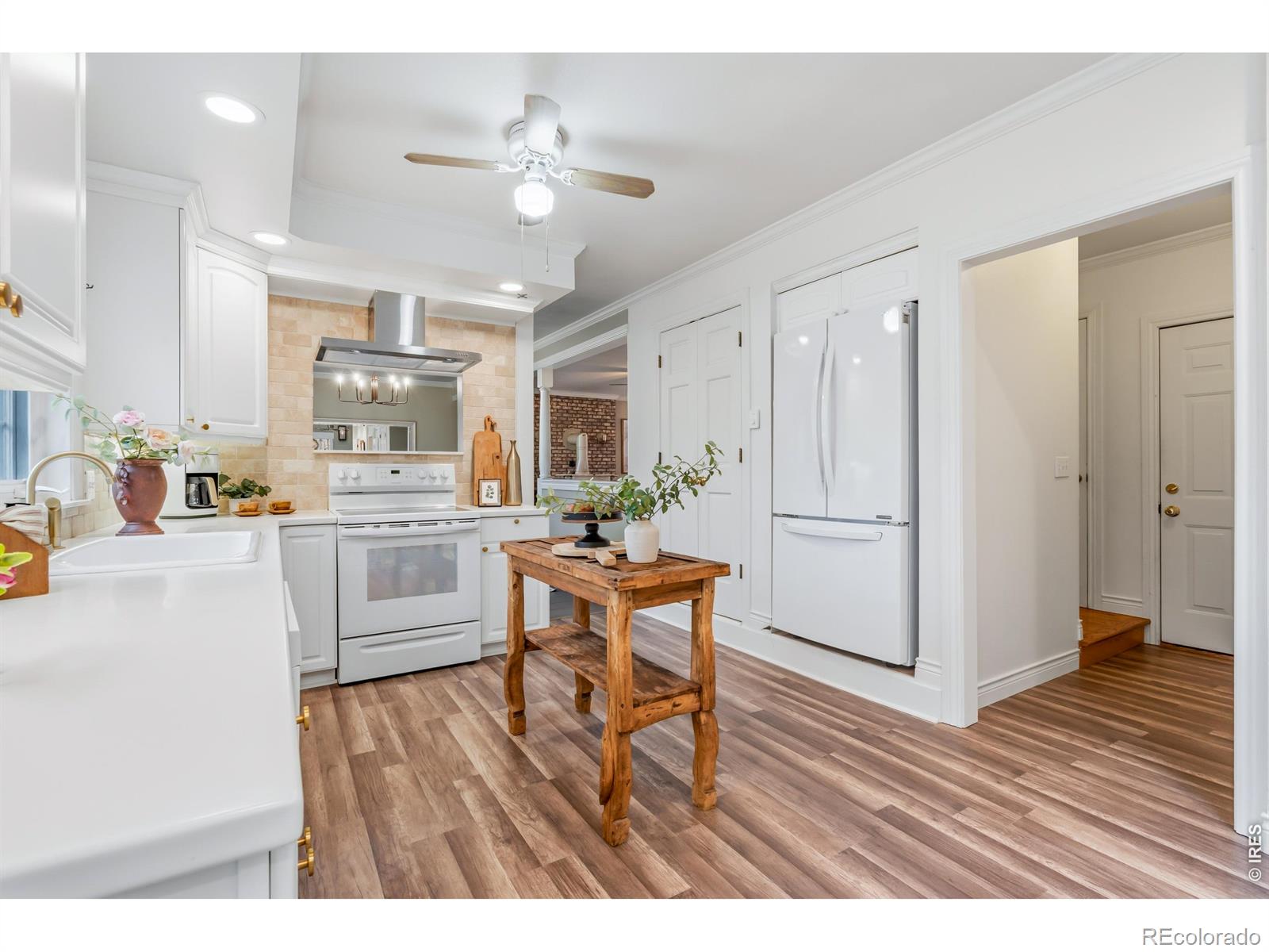 2762 Nottingham Square Fort Collins CO 80526
