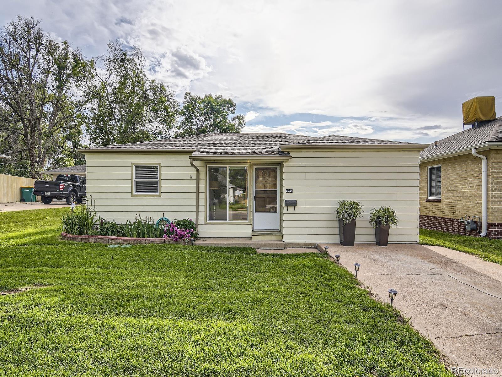 4745 S Logan Street Englewood CO 80113