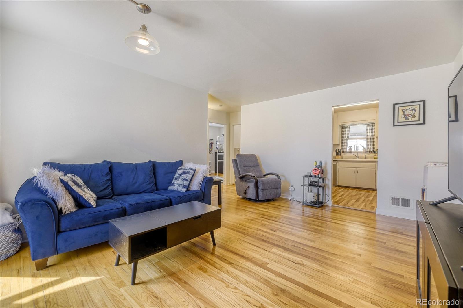 4745 S Logan Street Englewood CO 80113