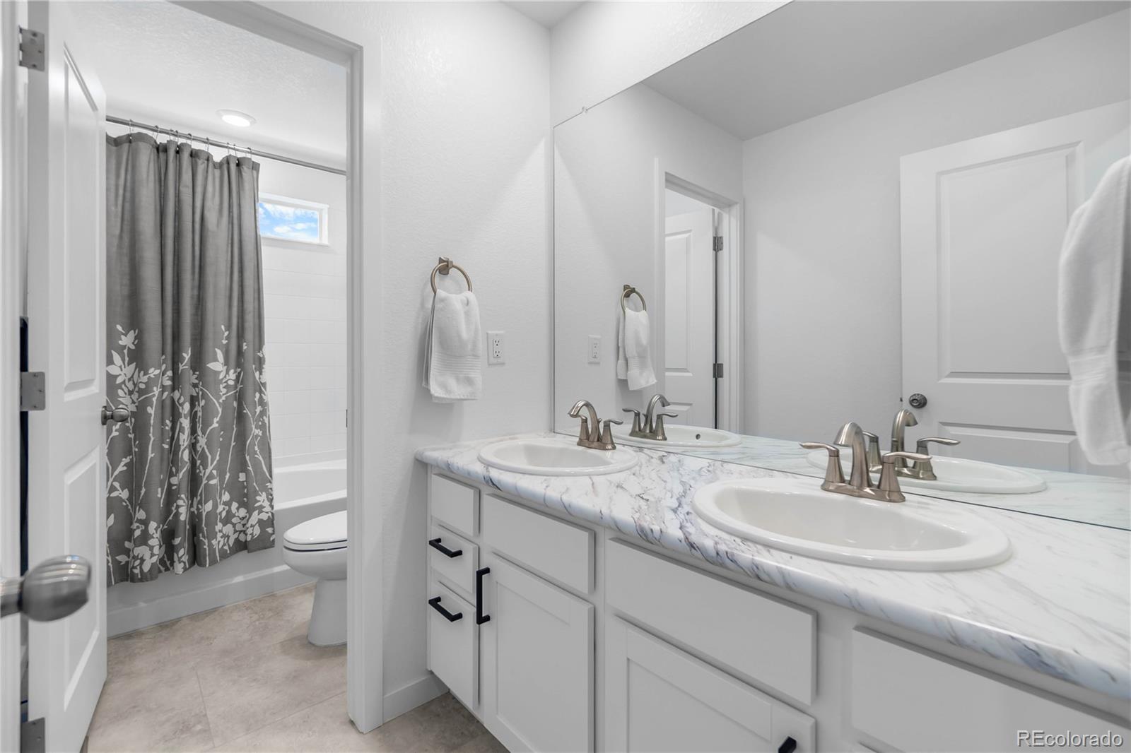 39345 Hart Circle Elizabeth CO 80107