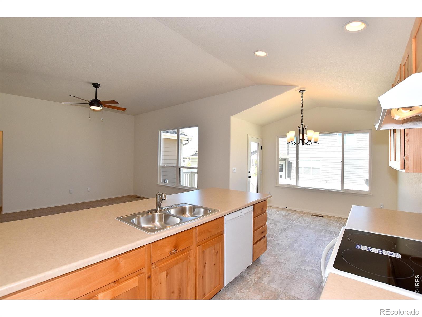 528 86th Avenue Greeley CO 80634