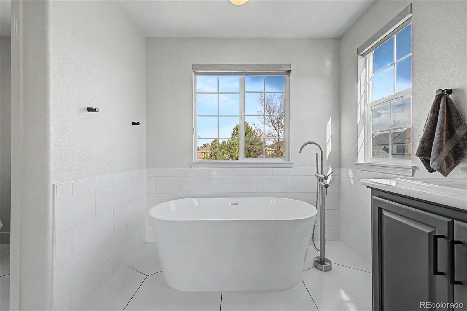 6052 S Ouray Street Aurora CO 80016