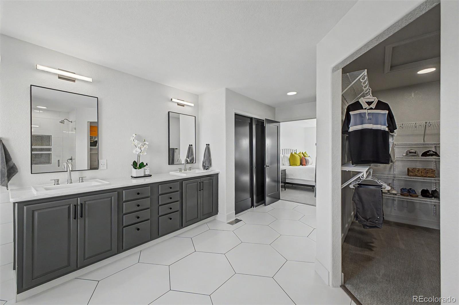 6052 S Ouray Street Aurora CO 80016