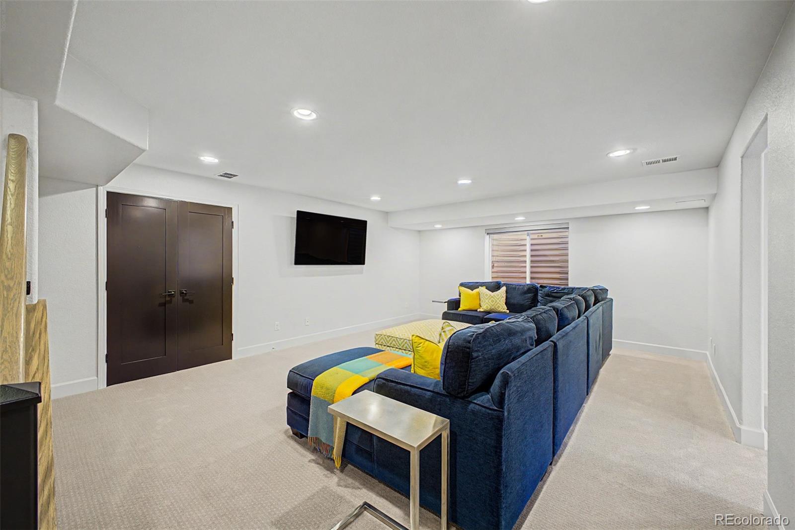 6052 S Ouray Street Aurora CO 80016