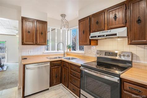 1781 N Oakland Street Aurora CO 80010