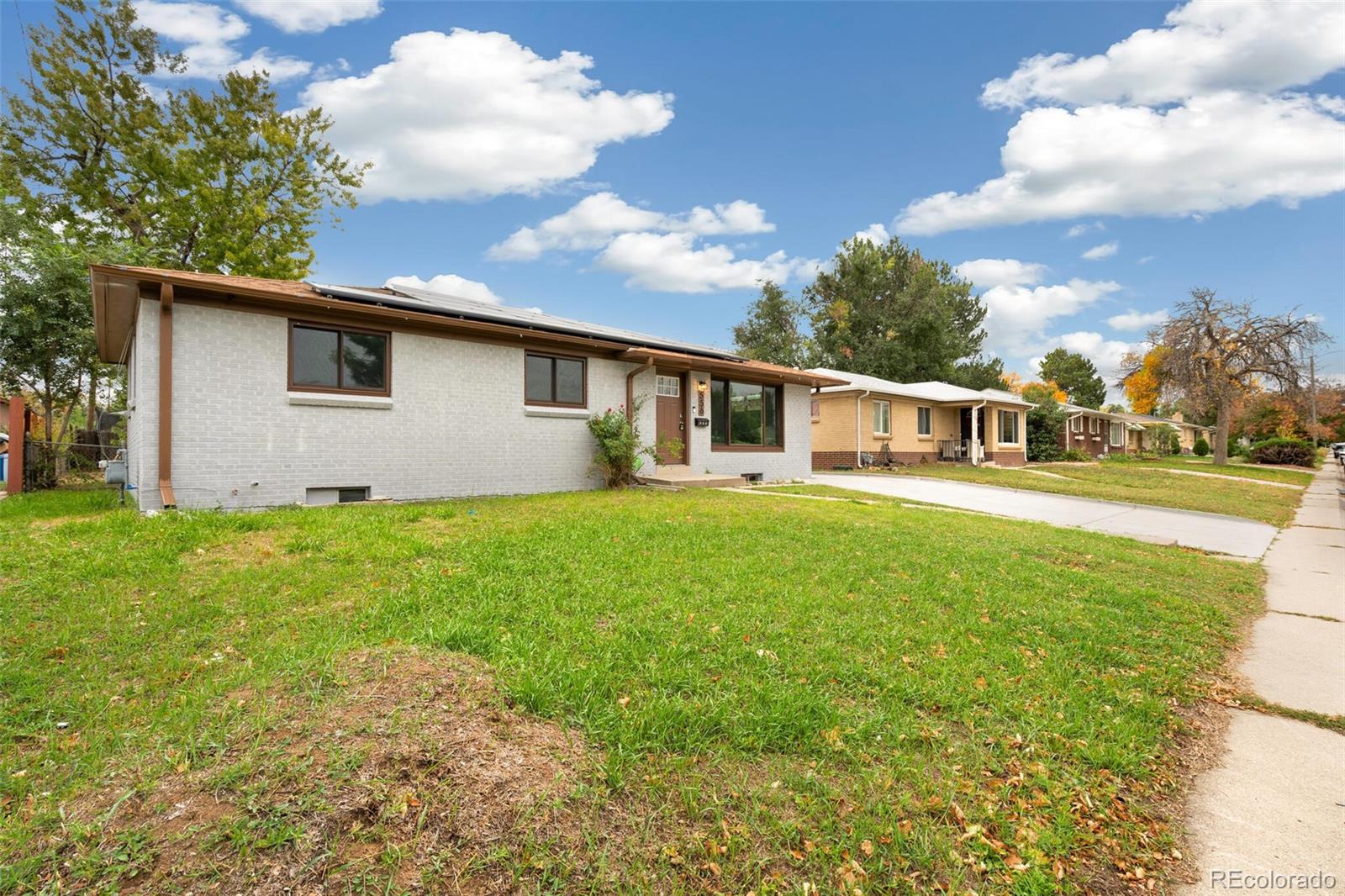 556 Empire Street Aurora CO 80010