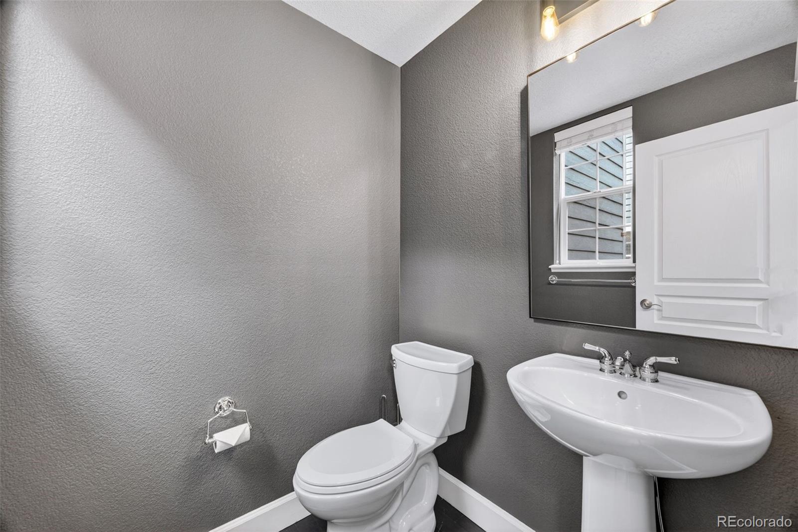 2651 N Valentia Street Denver CO 80238
