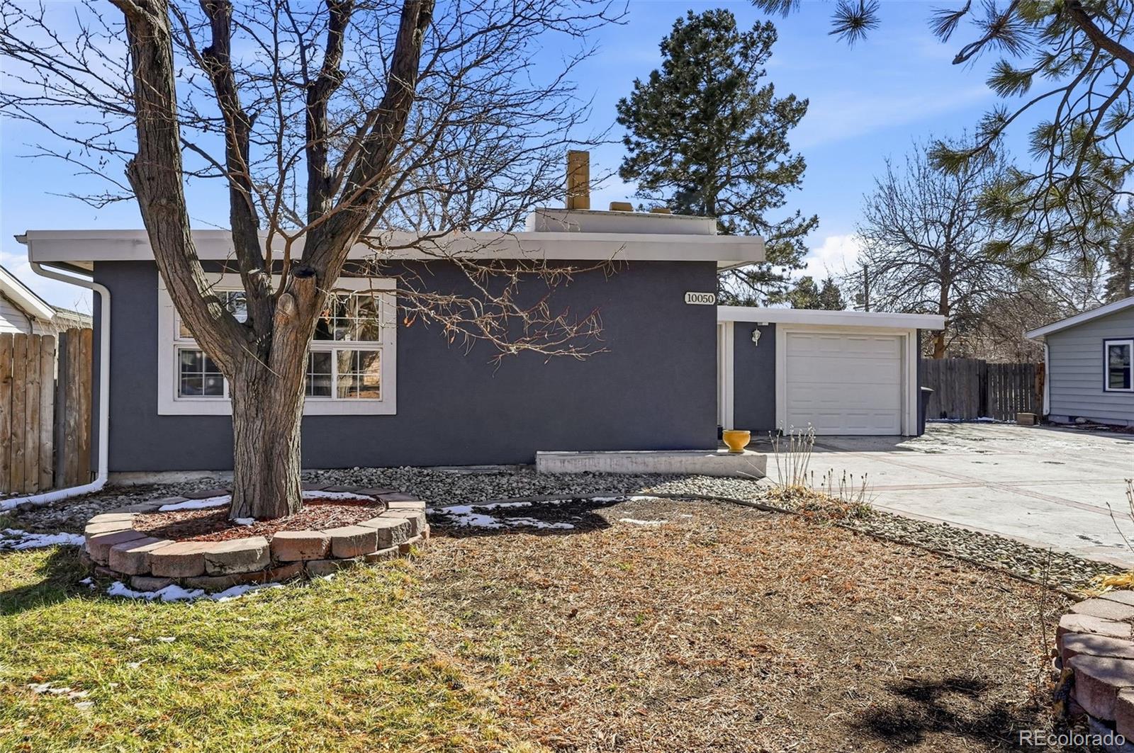 10050 W Kline Drive Denver CO 80215