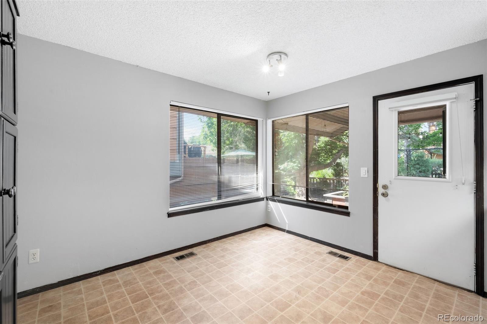 10201 W Ida Avenue Littleton CO 80127