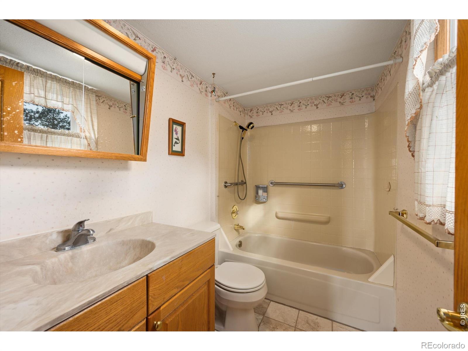 440 La Hermosa Drive Bellvue CO 80512