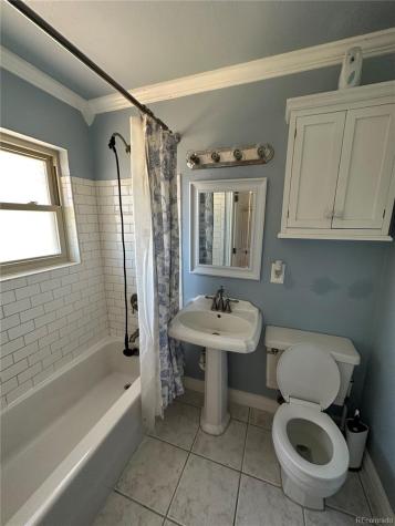 2318 S Rifle Street Aurora CO 80013