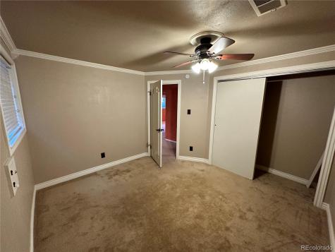 2318 S Rifle Street Aurora CO 80013