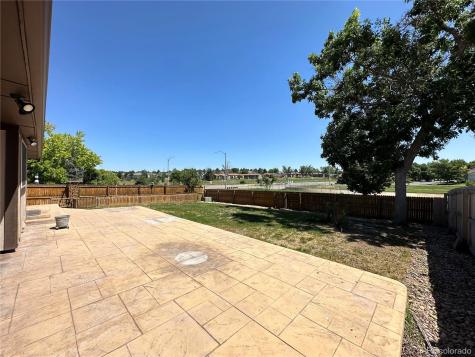 2318 S Rifle Street Aurora CO 80013