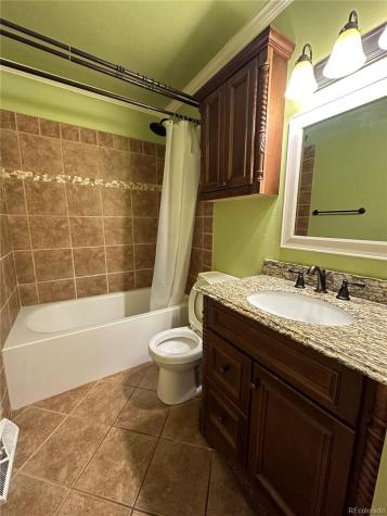 2318 S Rifle Street Aurora CO 80013