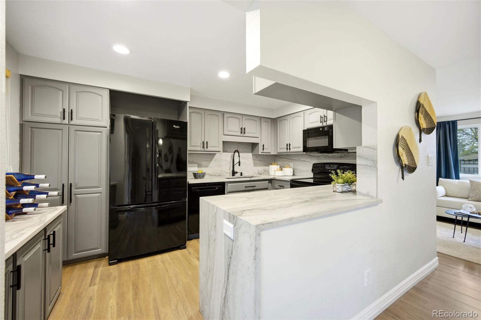 10462 W 9th Avenue Lakewood CO 80215
