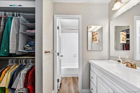 1410 S Oakland Street Aurora CO 80012