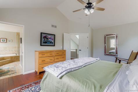 8076 Meadowdale Square Niwot CO 80503