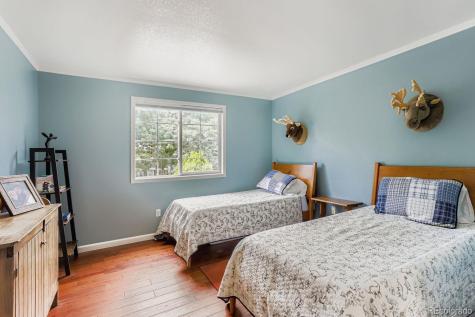 8076 Meadowdale Square Niwot CO 80503